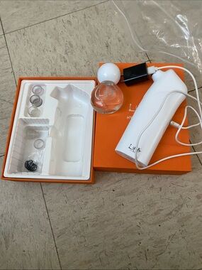 Hydro Facial Device Set in White